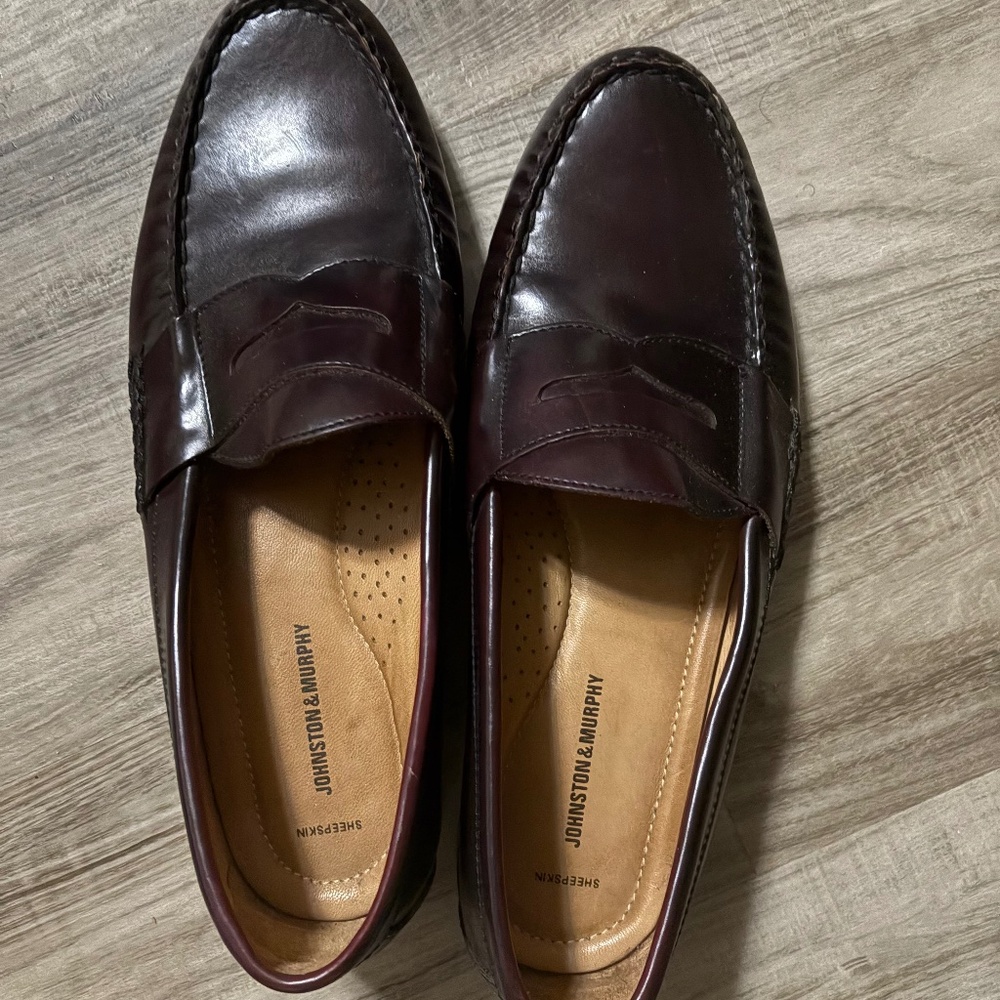 Johnson and Murphy lightly used size 13 dress shoes/loafers